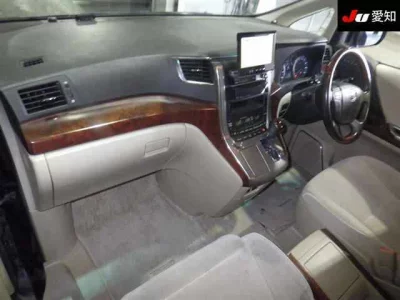 Toyota ALPHARD  с аукциона в Японии