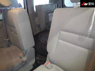 Nissan SERENA  с аукциона в Японии
