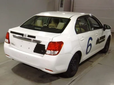 Toyota COROLLA AXIO  с аукциона в Японии
