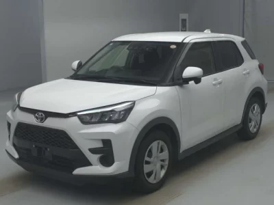 Toyota RAIZE  с аукциона в Японии