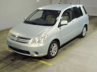 Toyota RAUM