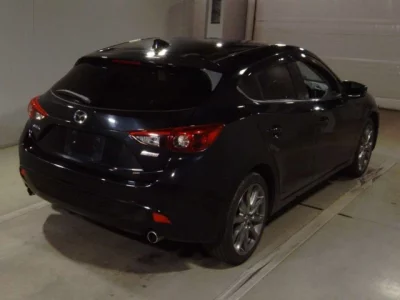 Mazda AXELA  с аукциона в Японии