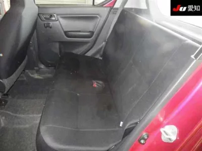 Toyota PIXIS EPOCH  с аукциона в Японии