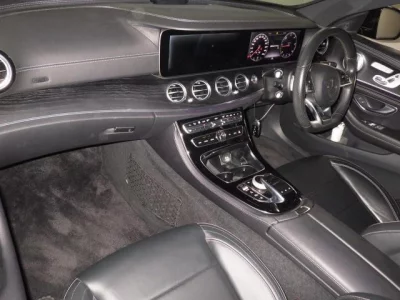 Mercedes-Benz E CLASS  с аукциона в Японии