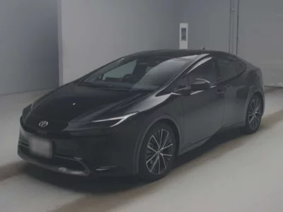 Toyota PRIUS  с аукциона в Японии
