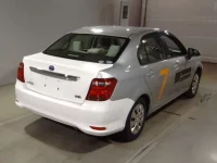 Toyota COROLLA AXIO лот № 4051 оценка R  с аукциона в Японии 1