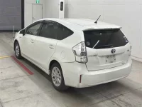 Toyota PRIUS ALPHA лот № 30014 оценка 3.5  с аукциона в Японии 1
