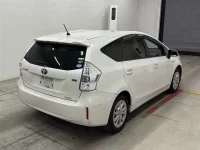 Toyota PRIUS ALPHA лот № 30014 оценка 3.5  с аукциона в Японии 4