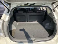 Toyota PRIUS ALPHA лот № 30014 оценка 3.5  с аукциона в Японии 9