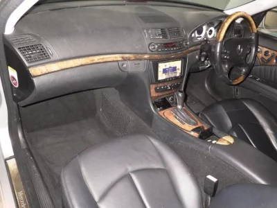 Mercedes-Benz E CLASS  с аукциона в Японии