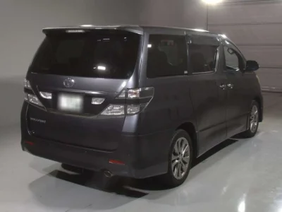 Toyota VELLFIRE  с аукциона в Японии