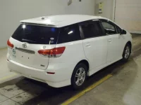 Toyota WISH лот № 7214 оценка 3.5  с аукциона в Японии 1