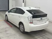 Toyota PRIUS лот № 30026 оценка 3.5  с аукциона в Японии 1