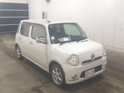 Daihatsu MIRA  с аукциона в Японии