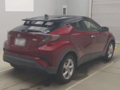 Toyota C-HR  с аукциона в Японии
