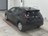 Toyota AQUA лот № 30027 оценка 4  с аукциона в Японии 1