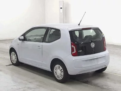 Volkswagen UP  с аукциона в Японии
