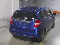 Honda FIT лот № 3009 оценка 3.5  с аукциона в Японии 1