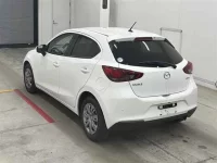 Mazda MAZDA2 лот № 30035 оценка 4  с аукциона в Японии 1