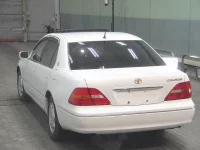 Toyota CELSIOR лот № 7020 оценка 3.5  с аукциона в Японии 1