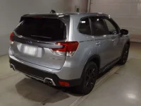 Subaru FORESTER лот № 32020 оценка 4  с аукциона в Японии 1