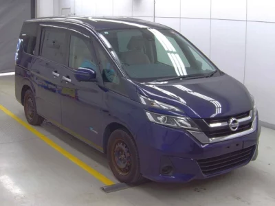 Nissan SERENA  с аукциона в Японии