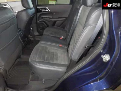 Mitsubishi OUTLANDER PHEV  с аукциона в Японии