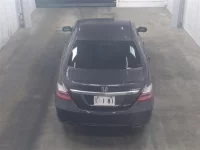 Honda LEGEND лот № 1044 оценка 3.5  с аукциона в Японии 5