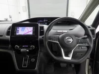 Nissan SERENA лот № 7015 оценка 4  с аукциона в Японии 4