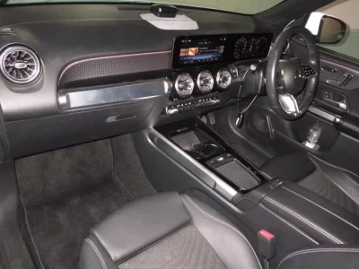 Mercedes-Benz GLB  с аукциона в Японии