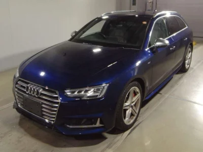 Audi S4  с аукциона в Японии