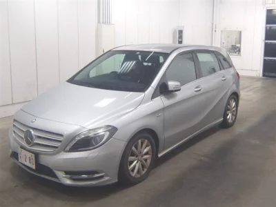 Mercedes-Benz B CLASS