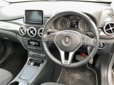 Mercedes-Benz B CLASS