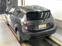 Toyota AQUA лот № 3002 оценка 3.5  с аукциона в Японии 1