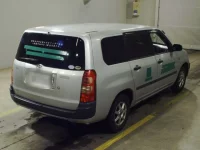 Toyota SUCCEED лот № 8007 оценка R  с аукциона в Японии 1