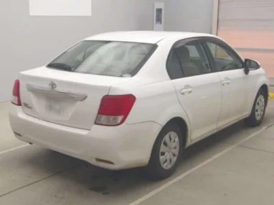 Toyota COROLLA AXIO  с аукциона в Японии