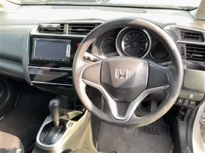 Honda FIT  с аукциона в Японии