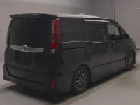 Toyota NOAH лот № 80576 оценка R  с аукциона в Японии 1