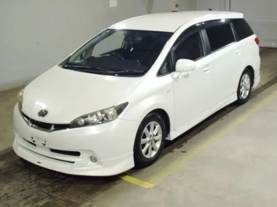 Toyota WISH  с аукциона в Японии