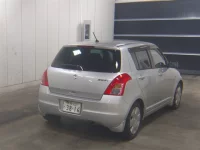 Suzuki SWIFT лот № 1070 оценка R  с аукциона в Японии 4