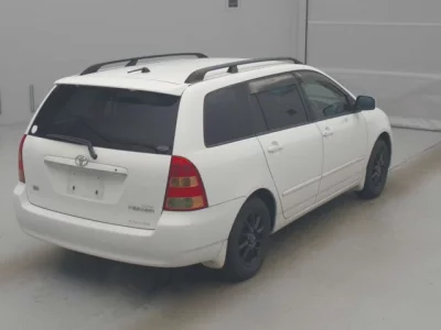 Toyota COROLLA FIELDER  с аукциона в Японии