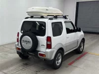 Suzuki JIMNY SIERRA лот № 30063 оценка 3.5  с аукциона в Японии 4