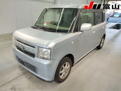 Toyota PIXIS SPACE  с аукциона в Японии