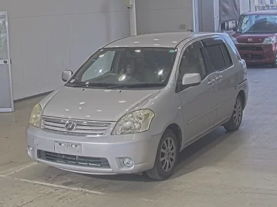 Toyota RAUM