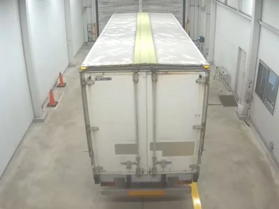 Isuzu FORWARD  с аукциона в Японии