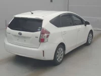 Toyota PRIUS ALPHA лот № 70088 оценка R  с аукциона в Японии 1