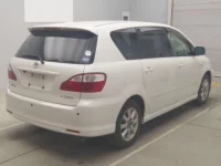 Toyota IPSUM лот № 70273 оценка 3.5  с аукциона в Японии 1