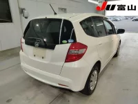 Honda FIT лот № 3002 оценка R  с аукциона в Японии 4