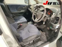Honda FIT лот № 3002 оценка R  с аукциона в Японии 5