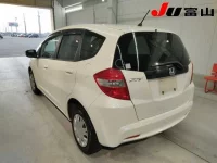 Honda FIT лот № 3002 оценка R  с аукциона в Японии 1